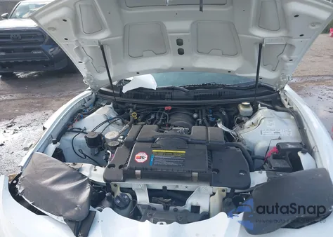 2002 Pontiac Firebird Trans Am z USA, uszkodzony, nr VIN 2G2FV22G522134168